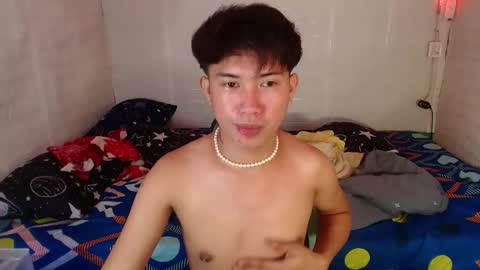 Snapshot of onebigloadxxx chatting on 12.19.25 Wyn Will serve you and be your slave online show from 12.19.25