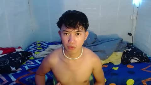 Snapshot of onebigloadxxx chatting on 12.20.25 Wyn Will serve you and be your slave online show from 12.20.25