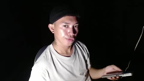 Snapshot of onebigloadxxx chatting on 02.09.26 Wyn Will serve you and be your slave online show from 02.09.26