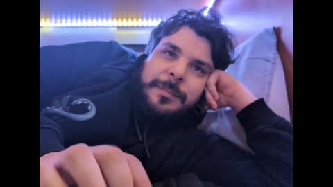 onecrew1 online show from 11.01.25