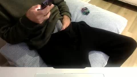 Snapshot of onehitwonder21 chatting on 05.24.26 onehitwonder21 online show from 05.24.26