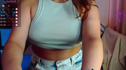 Snapshot of onehotbigass chatting on 10.15.25 ONLINE online show from 10.15.25