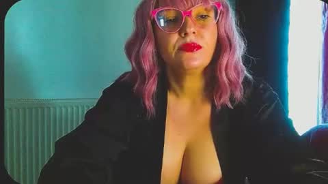 Snapshot of onemoreblonde chatting on 01.13.26 Nicol online show from 01.13.26