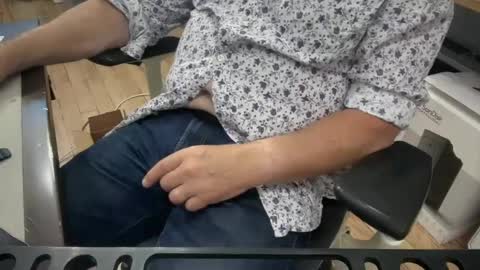 onlocationnyc online show from 09.20.25