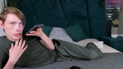 Snapshot of only_eric chatting on 09.16.25 Erick online show from 09.16.25