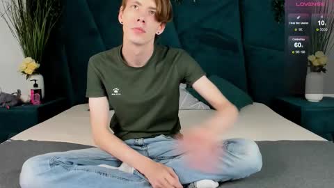 Snapshot of only_eric chatting on 09.19.25 Erick online show from 09.19.25