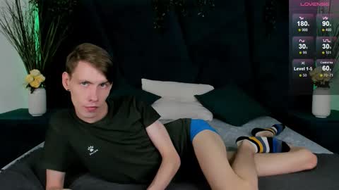 Snapshot of only_eric chatting on 11.25.25 Erick online show from 11.25.25