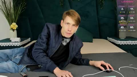 Snapshot of only_eric chatting on 11.30.25 Erick online show from 11.30.25