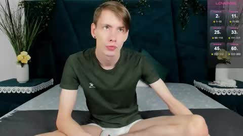 Snapshot of only_eric chatting on 12.02.25 Erick online show from 12.02.25