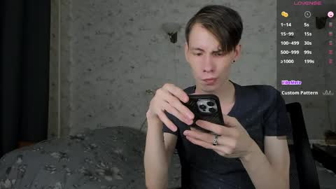 Snapshot of only_eric chatting on 04.06.26 Erick online show from 04.06.26