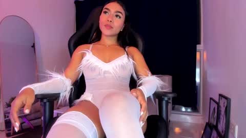 misssaray official online show from 11.04.25