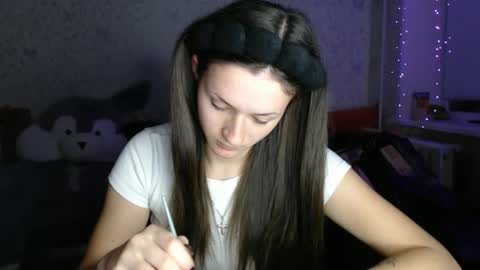 Amalia online show from 11.28.25