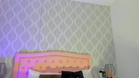 Only online show from 10.03.25