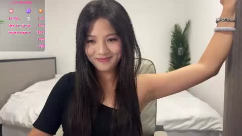 Snapshot of onlylookatu chatting on 06.15.26 ku ku online show from 06.15.26