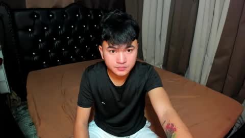 Snapshot of onlymedan chatting on 05.12.26 DAN LOVER online show from 05.12.26