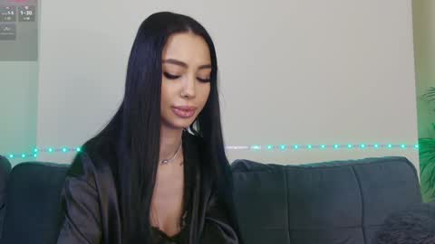 Xandra online show from 01.13.25