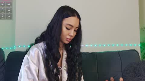 Xandra online show from 01.17.25