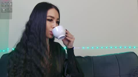 Xandra online show from 01.30.25