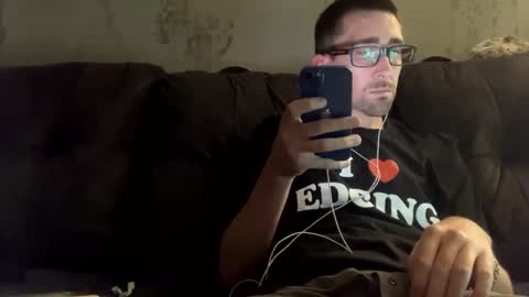 Snapshot of onthecumup69 chatting on 02.21.25 onthecumup69 online show from 02.21.25