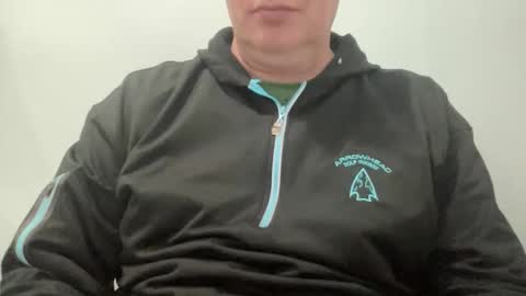 Snapshot of onthedlhere chatting on 04.27.26 onthedlhere online show from 04.27.26