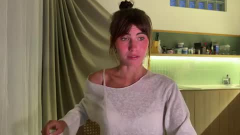 Helen online show from 07.04.26