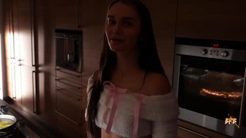 Eva online show from 01.11.25