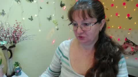 Snapshot of oovanessahotts chatting on 05.01.26 Vanessa online show from 05.01.26