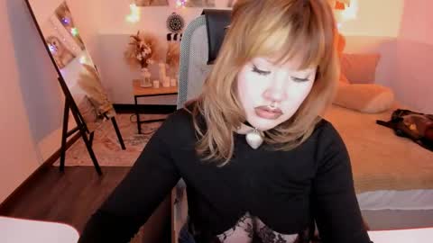Snapshot of opalnova23 chatting on 04.27.26 Nova online show from 04.27.26