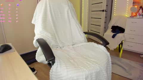 Ophelia online show from 04.02.26