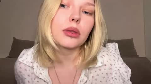 Ophelia online show from 04.13.26