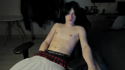 Bella and John online show from 04.04.26