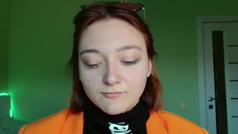 Snapshot of orange___melani chatting on 11.08.25 Melani online show from 11.08.25