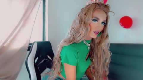 Oriana braom online show from 02.15.25