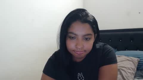 Snapshot of oriana_ston chatting on 10.21.25 oriana_ston online show from 10.21.25