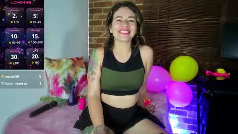Snapshot of oriana_thomson2 chatting on 06.14.26 Oriana online show from 06.14.26