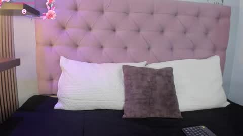 Snapshot of orion__smith chatting on 11.29.25 Orion online show from 11.29.25