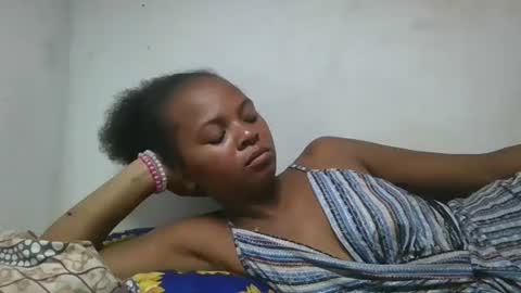 Snapshot of ornellahhh chatting on 11.14.25 ornellahhh online show from 11.14.25