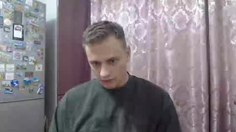 Snapshot of oscar_sssky chatting on 10.10.25 Oscar online show from 10.10.25
