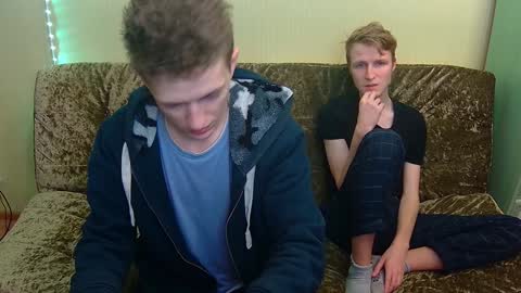 Snapshot of oscar_wildy chatting on 12.27.24 Oscar online show from 12.27.24