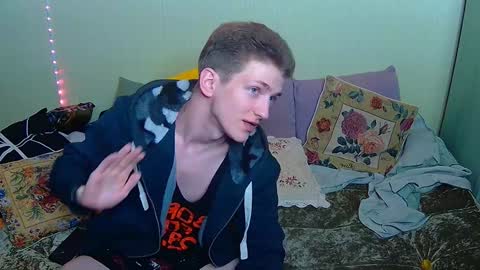 Snapshot of oscar_wildy chatting on 01.05.25 Oscar online show from 01.05.25