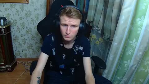 Snapshot of oscar_wildy chatting on 01.11.25 Oscar online show from 01.11.25