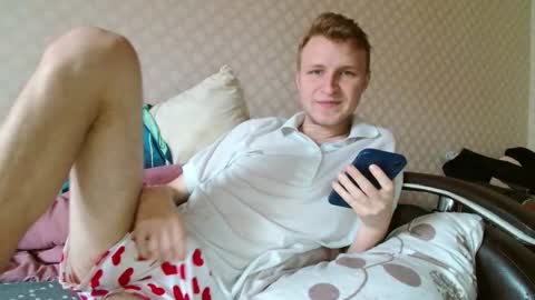 Snapshot of oscar_wildy chatting on 11.02.25 Oscar online show from 11.02.25