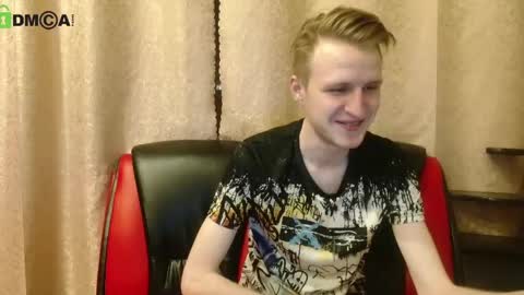 Snapshot of oscar_wildy chatting on 04.12.26 Oscar online show from 04.12.26