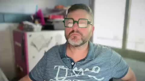 Snapshot of oscarbcncat chatting on 06.15.26 oscarbcncat online show from 06.15.26