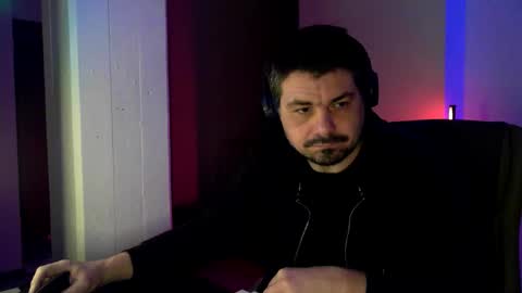 Snapshot of oscarleo chatting on 02.04.26 the venetian online show from 02.04.26