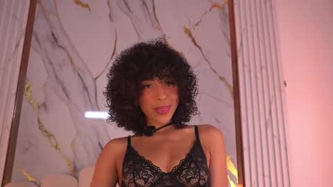 Snapshot of oshun_25 chatting on 01.15.26 Oshun online show from 01.15.26