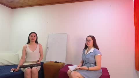 Snapshot of osiris_seduction chatting on 09.14.25 Angie Daniela online show from 09.14.25