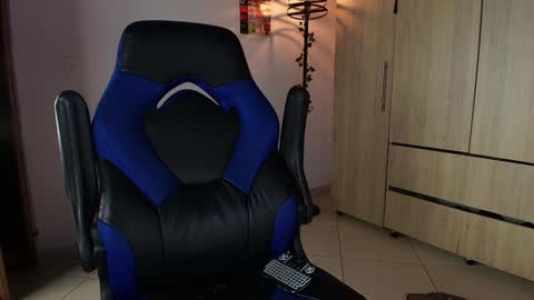 Snapshot of ostin_18hot chatting on 01.16.25 ostin 18hot online show from 01.16.25