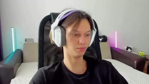 Ostin online show from 02.14.26