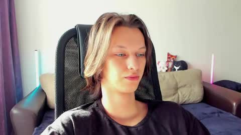 Ostin online show from 04.22.26